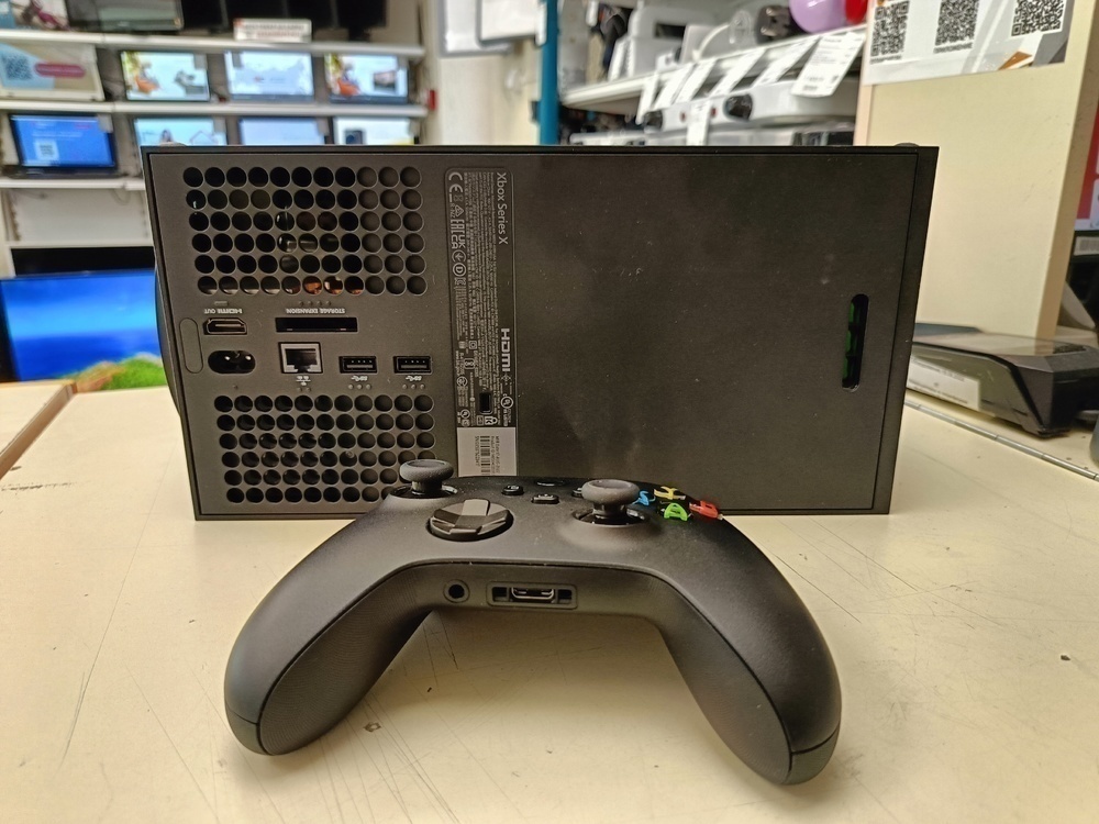 Игровая приставка Xbox Series X 1Tb