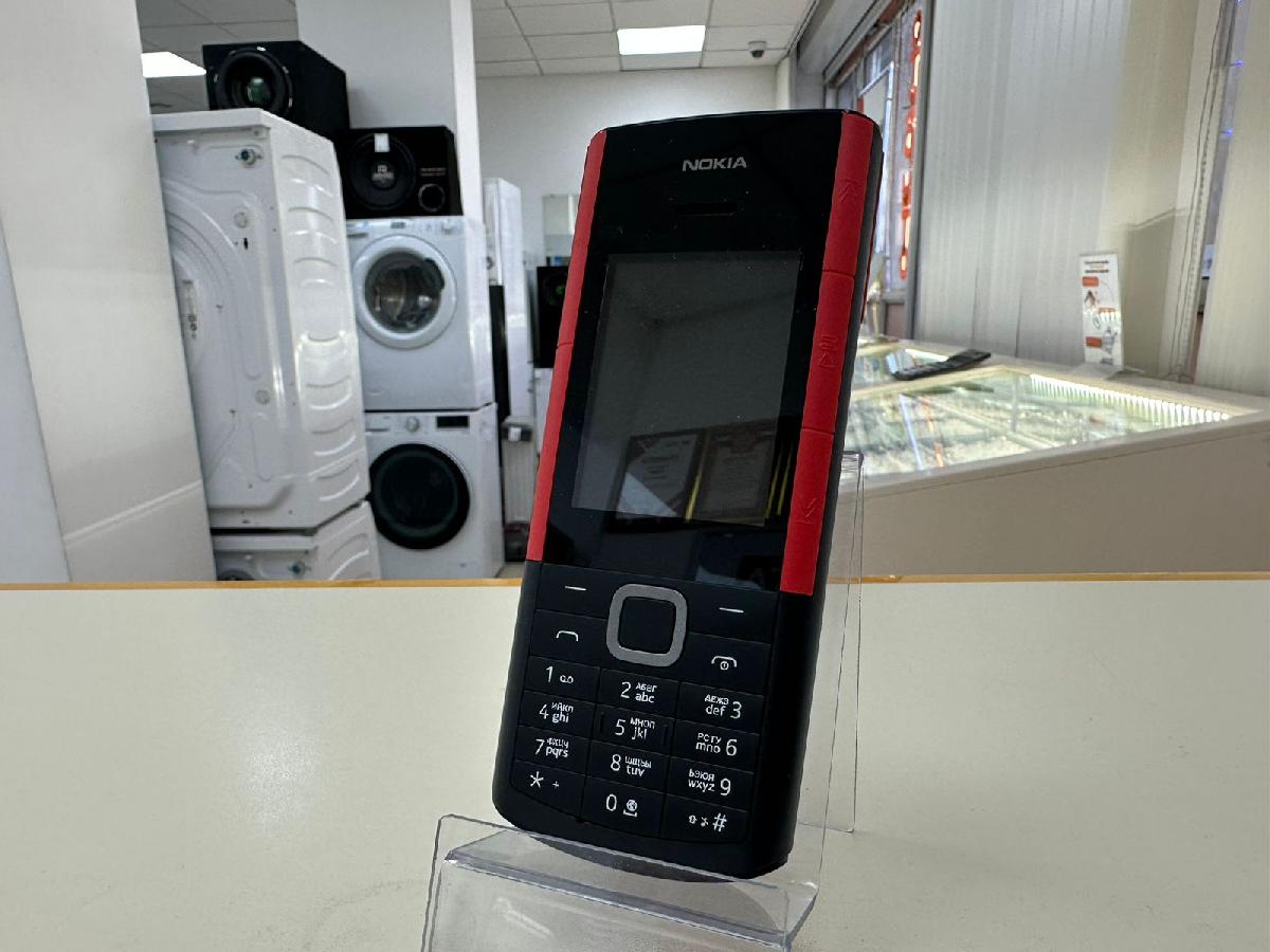 Мобильный телефон Nokia 5710