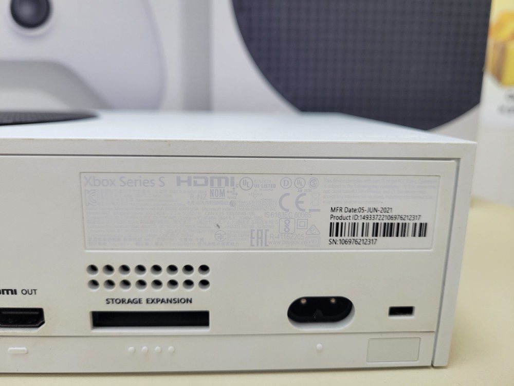 Игровая приставка Xbox Series S 512Gb SSD