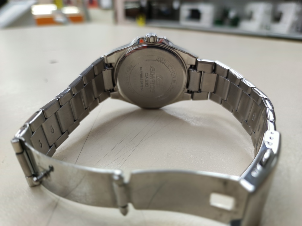 Часы наручные Casio Edifice EFR-S108D;