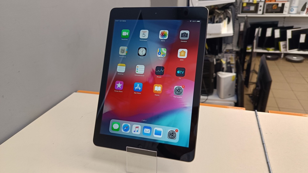 Планшет iPad AIR 16GB