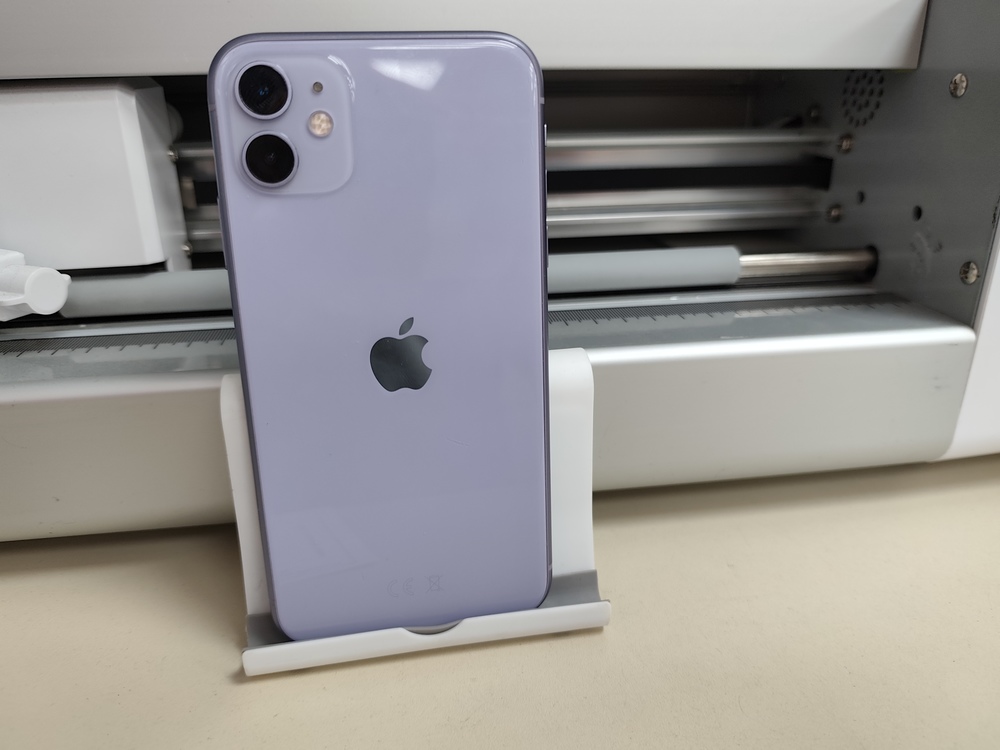 Смартфон Apple iPhone 11 64Gb