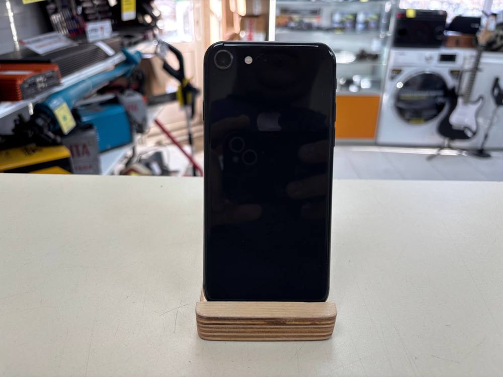 Смартфон Apple iPhone 8 64Gb
