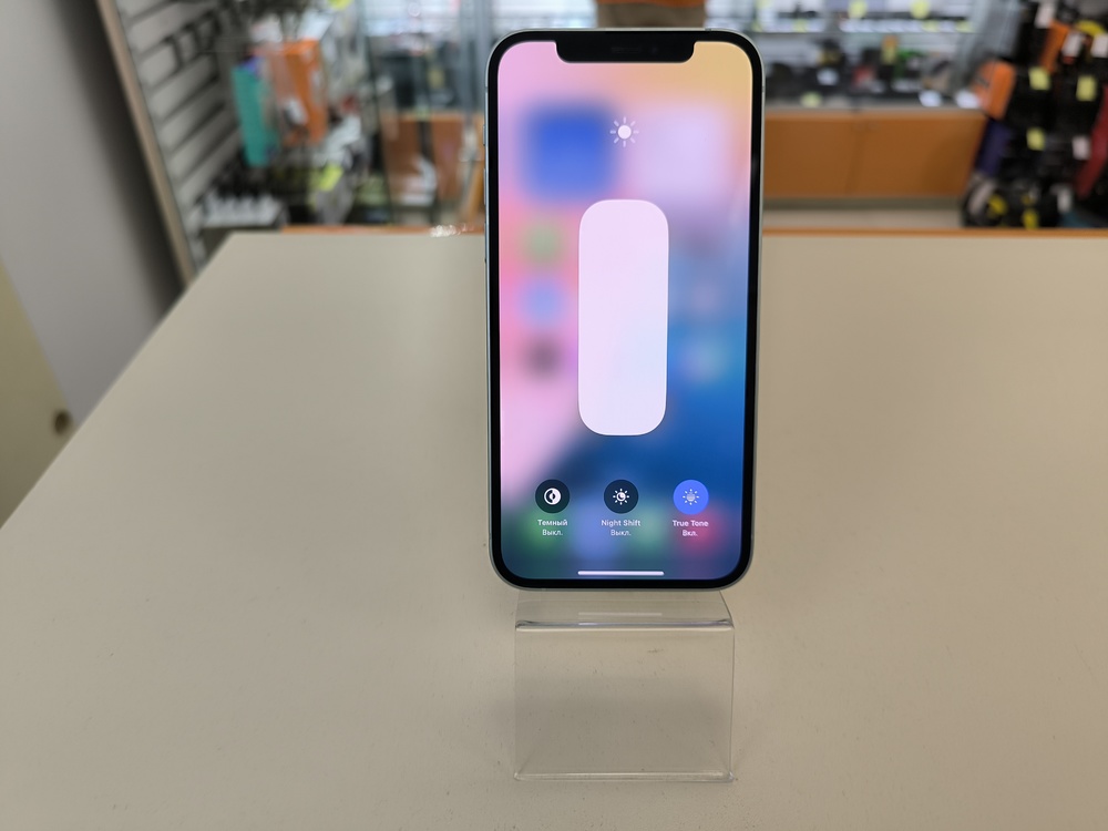 Смартфон Apple iPhone 12 64Gb