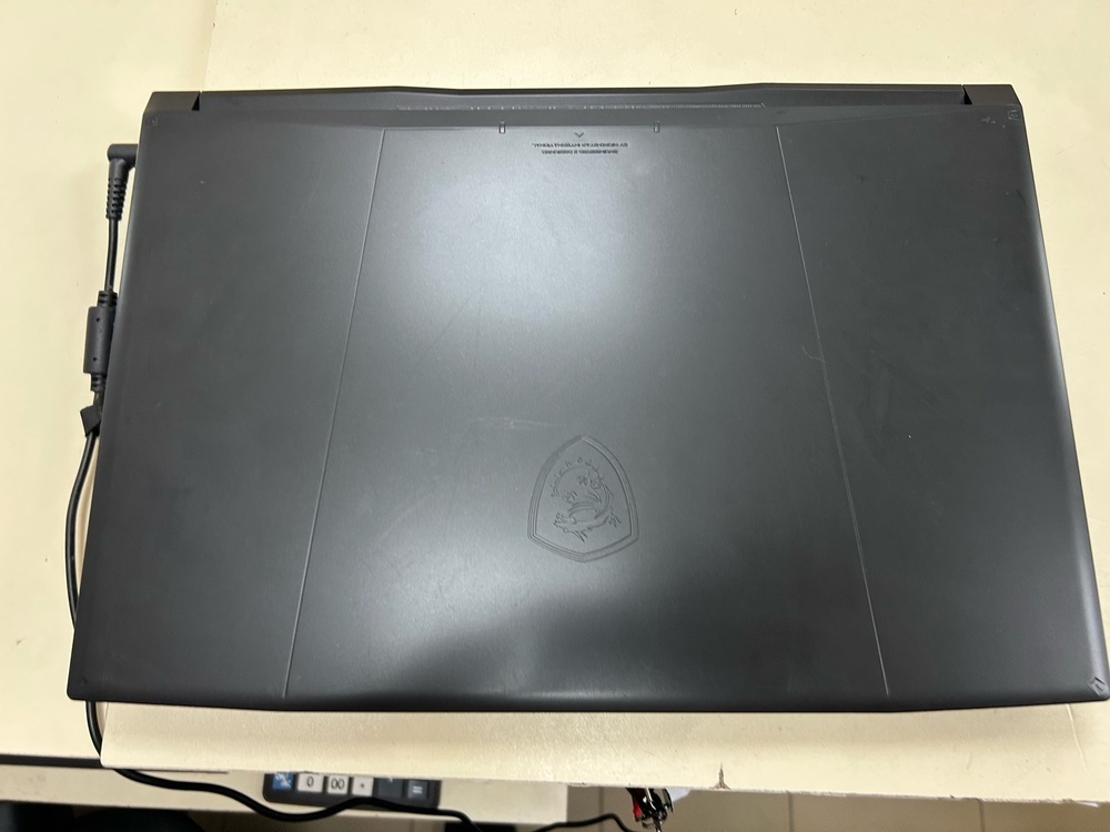 Ноутбук MSI .; Core i5-11260H, GeForce RTX 3050, 8 Гб, 500 Гб, Нет