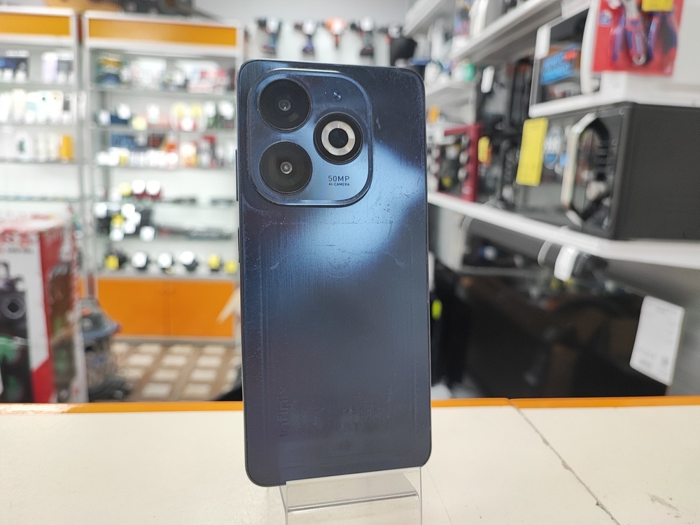 Смартфон Infinix Smart 8 Pro 4/64