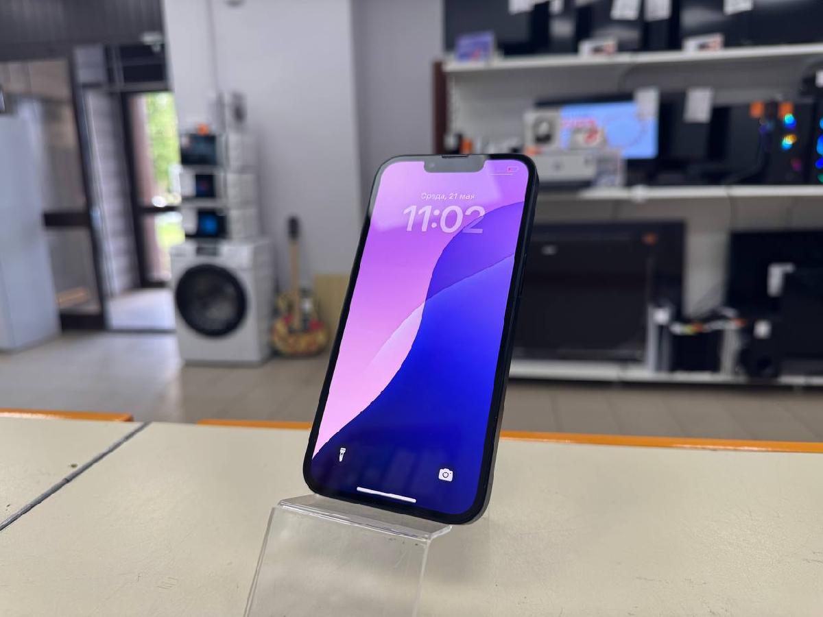 Смартфон Apple iPhone 13 128Gb