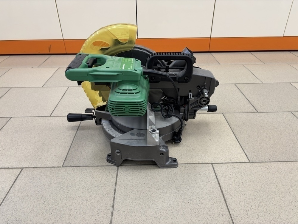 Торцовочная пила Hikoki C 10FCE2