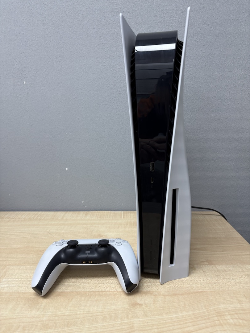 Игровая приставка PlayStation 5 825Gb (С дисководом)