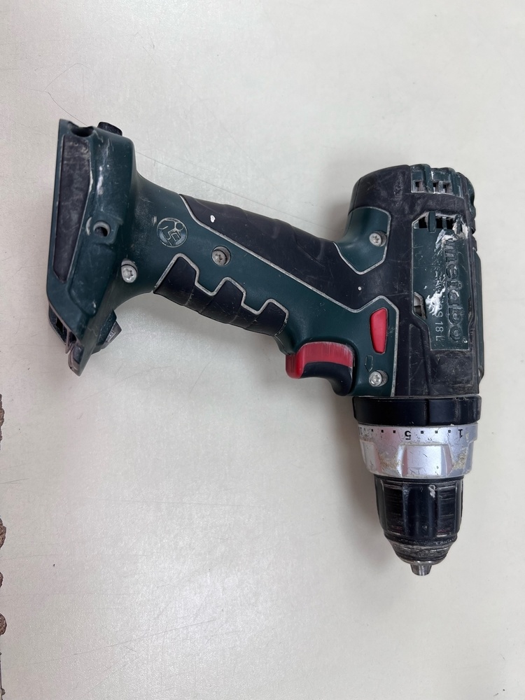 Шуруповерт Metabo BS 18LI