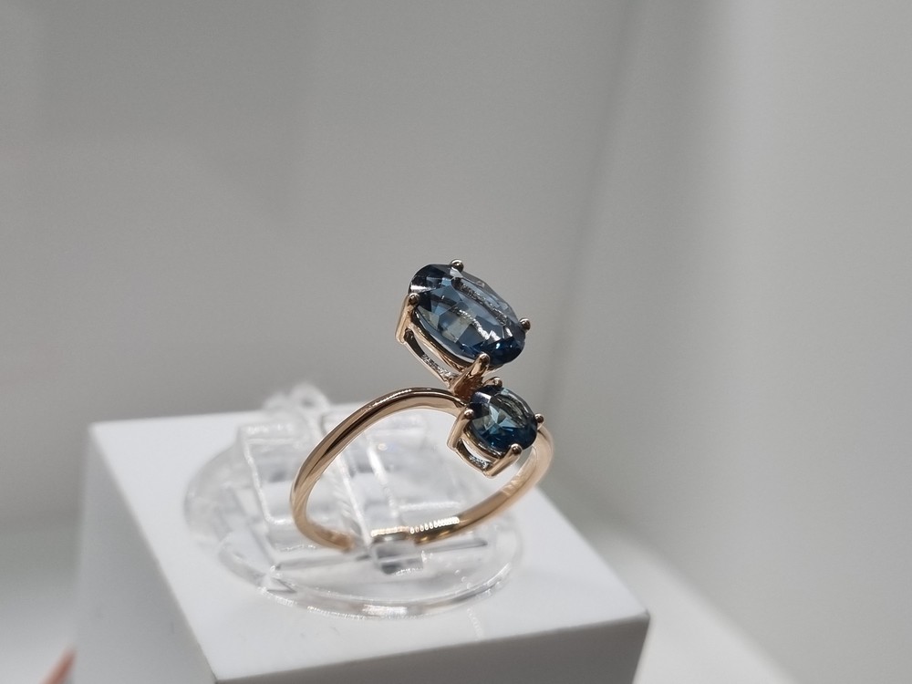 КОЛКМИ585 КОЛЬЦО С КАМНЯМИ (Au 585)