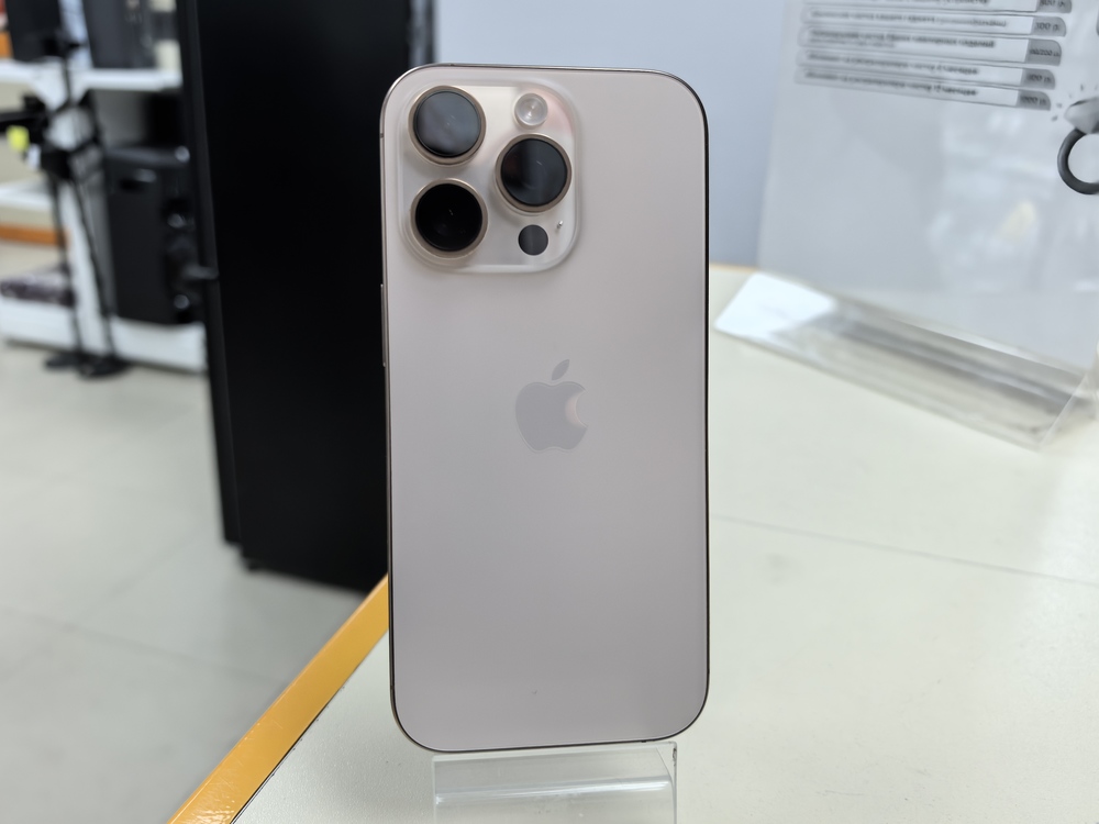 Смартфон Apple Iphone 16 Pro 256Gb