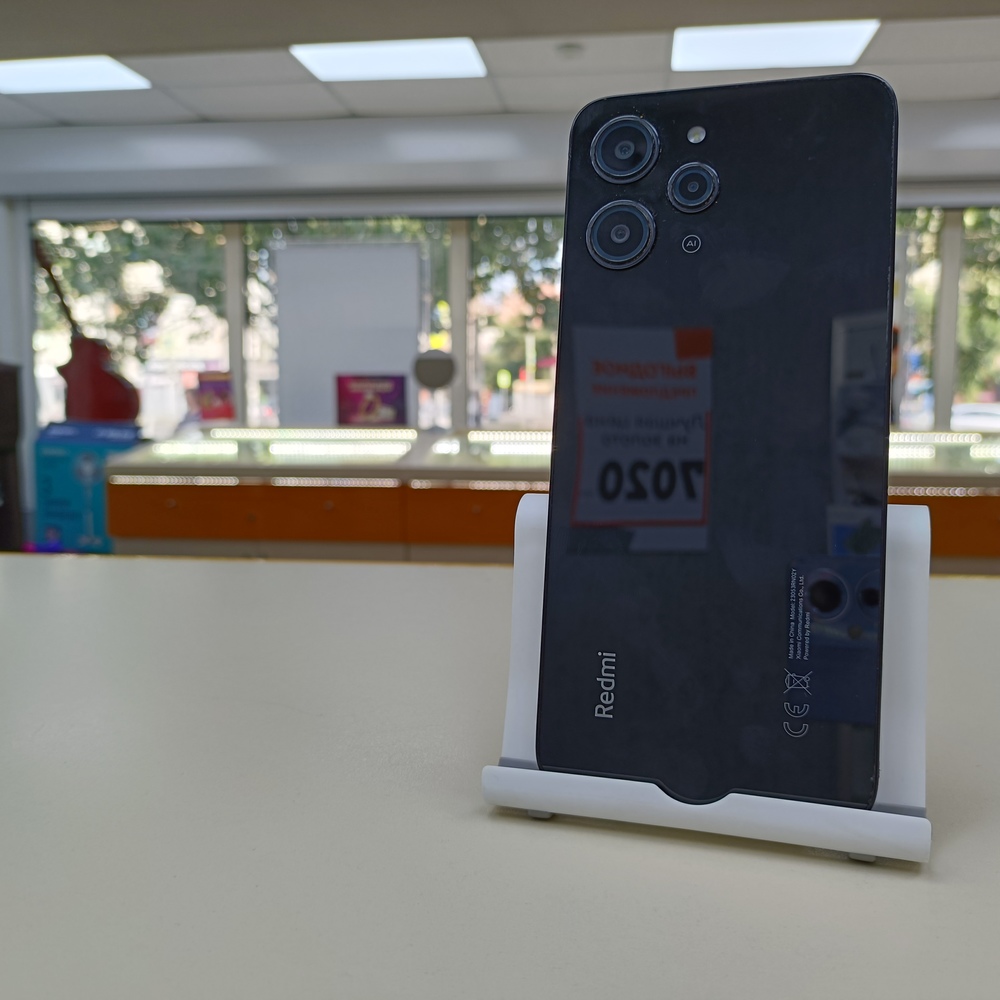 Смартфон Xiaomi Redmi 12 4/128