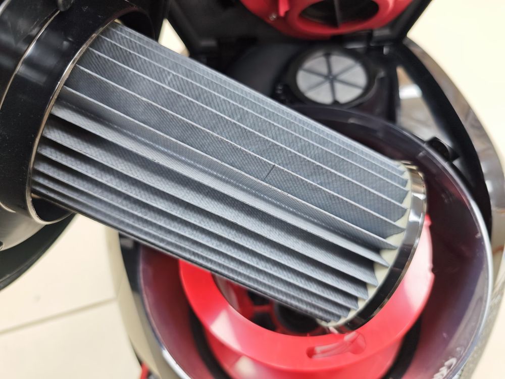 Пылесос Bosch ProPower 2500w;