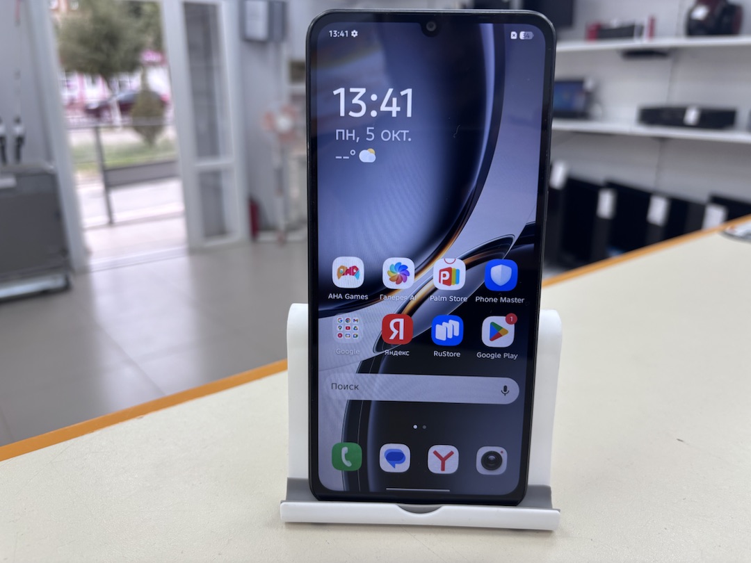 Смартфон Tecno Spark Go3 4/64