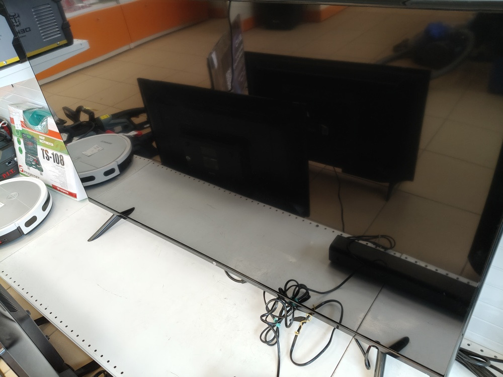 LED Телевизор HI VHIX-50U169MSY