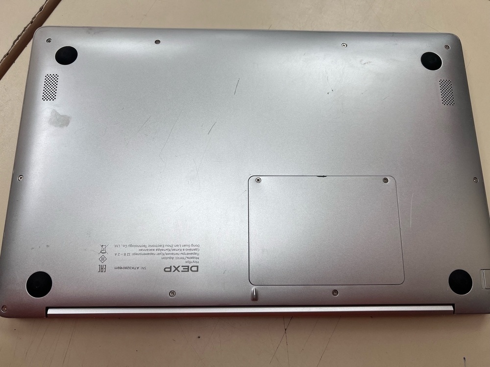 Ноутбук Dexp Aquilion C15-ICW202; Celeron N4020, Intel UHD Graphics 600, 8 Гб, 120 Гб, Нет