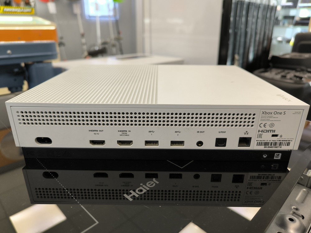 Игровая приставка Xbox One S 1TB