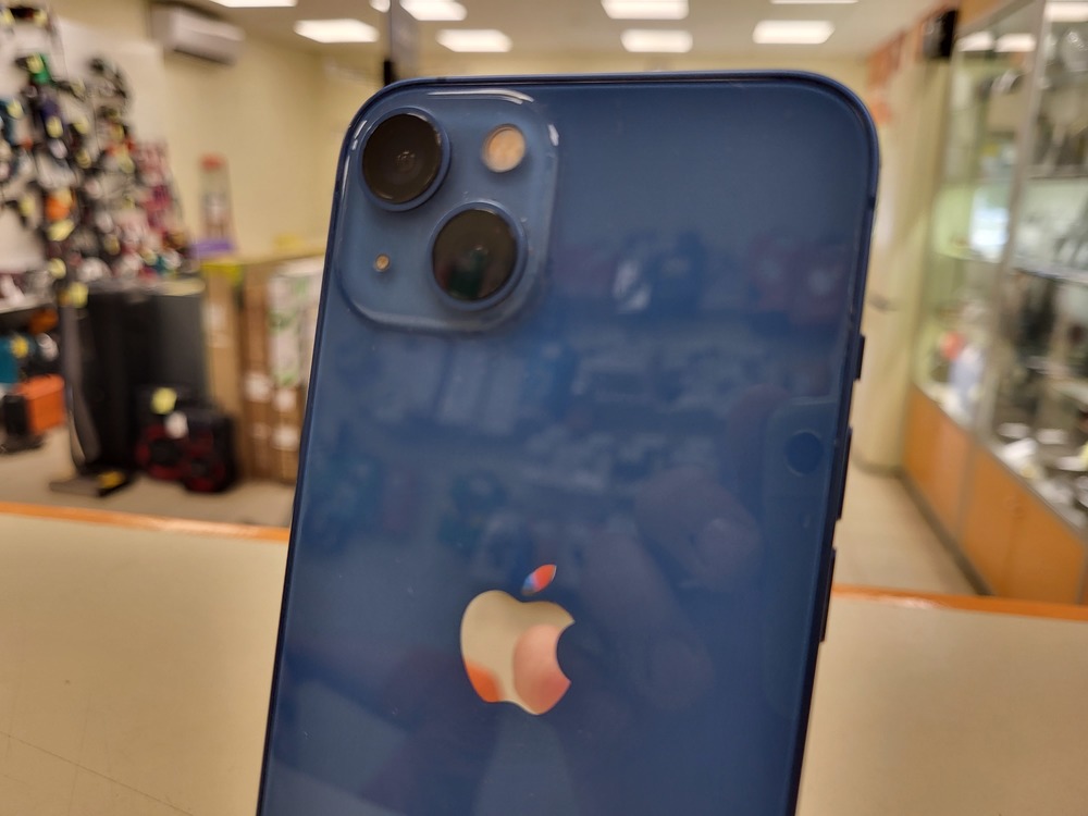 Смартфон Apple iPhone 13 256Gb