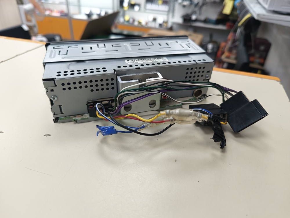 Автомагнитола Pioneer MVH-S110UB