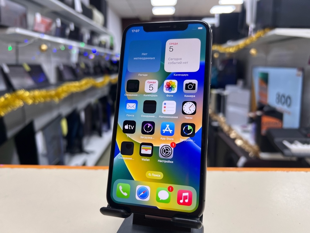 Смартфон Apple iPhone X 256Gb