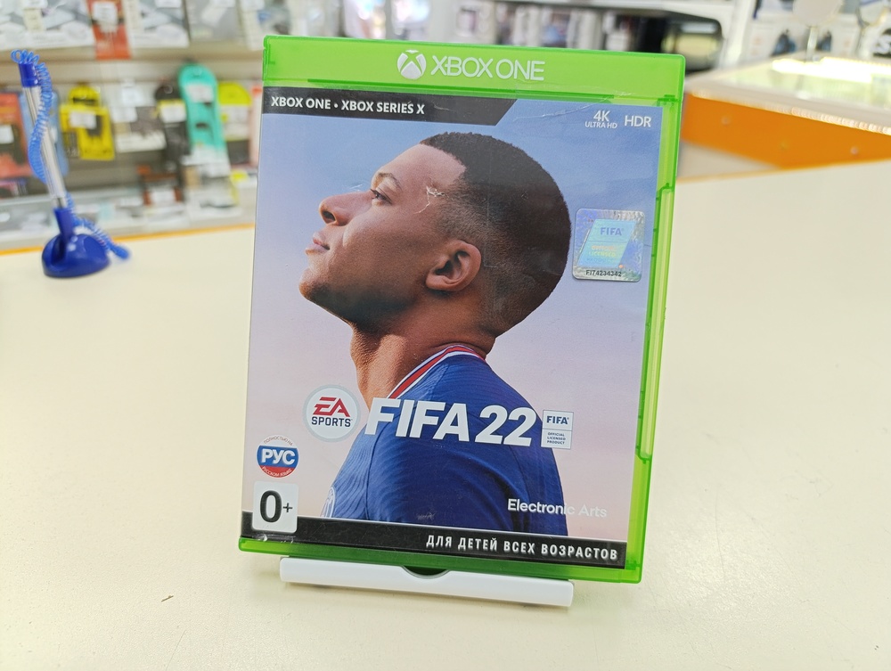 Игра  XBOX FIFA 2022