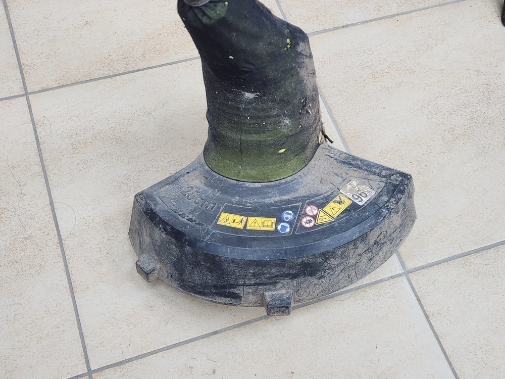 Триммер Ryobi RLT3525;