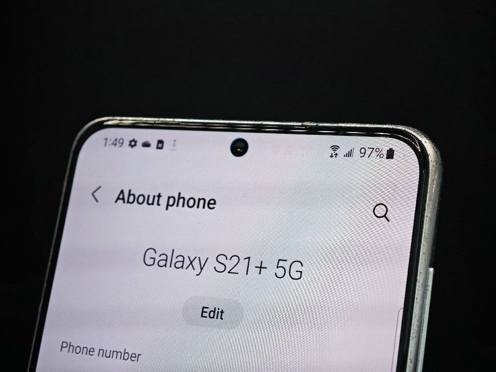 Смартфон Samsung Galaxy S21+ 8/128