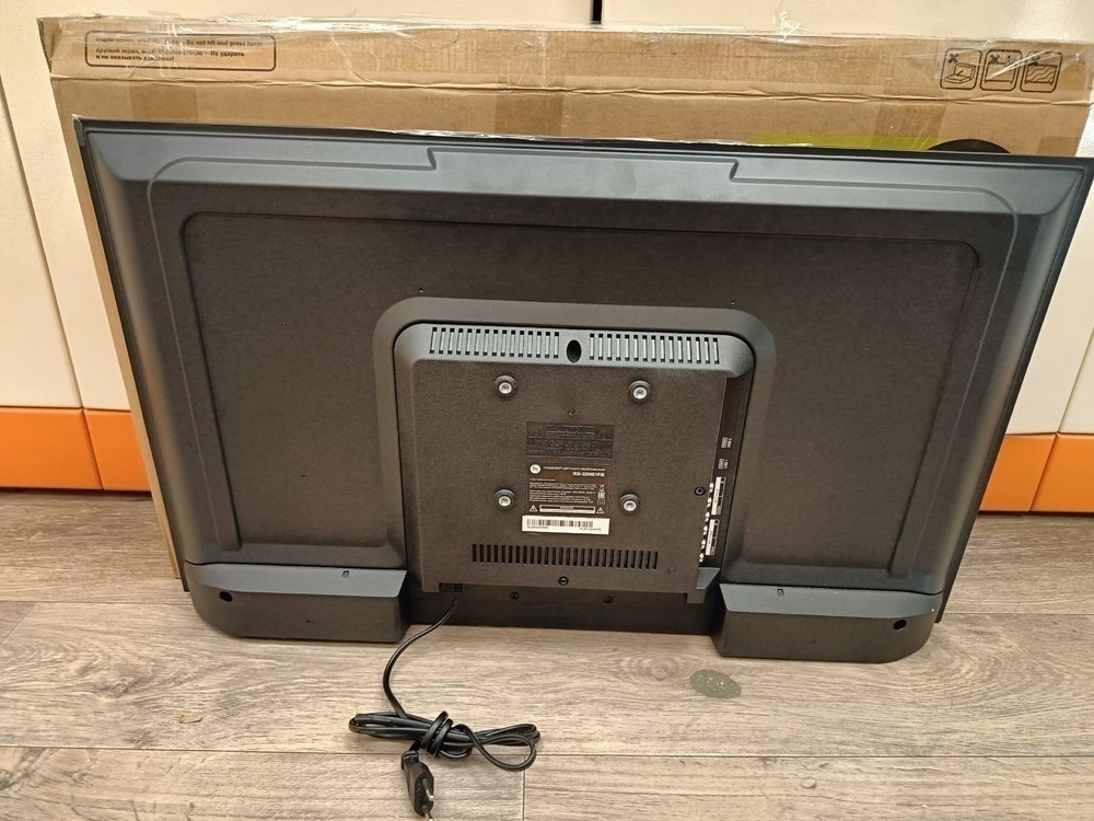 LED Телевизор HI RX-32H01FB