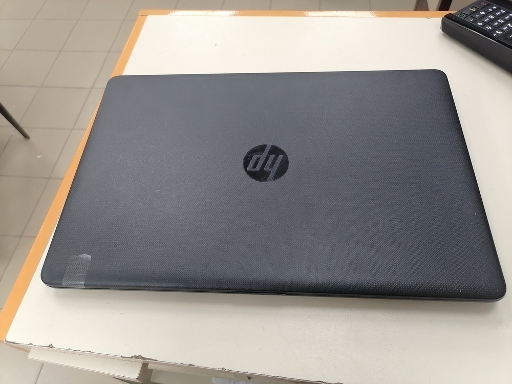 Ноутбук HP; Core i3-5005U, Intel HD Graphics 5500, 8 Гб, 240 Гб, Нет