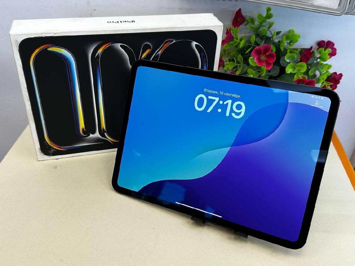 Планшет Apple iPad Pro 256 ГБ(11 дюймов, M4) 2024 A2836 (Wi-Fi)