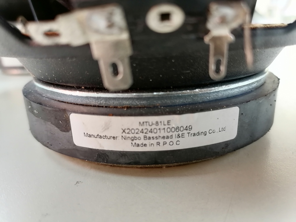 Автоакустика передняя Avatar MTU81Le
