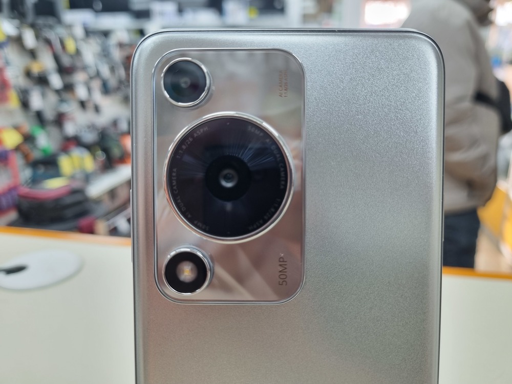 Смартфон Huawei Nova Y63 6/128