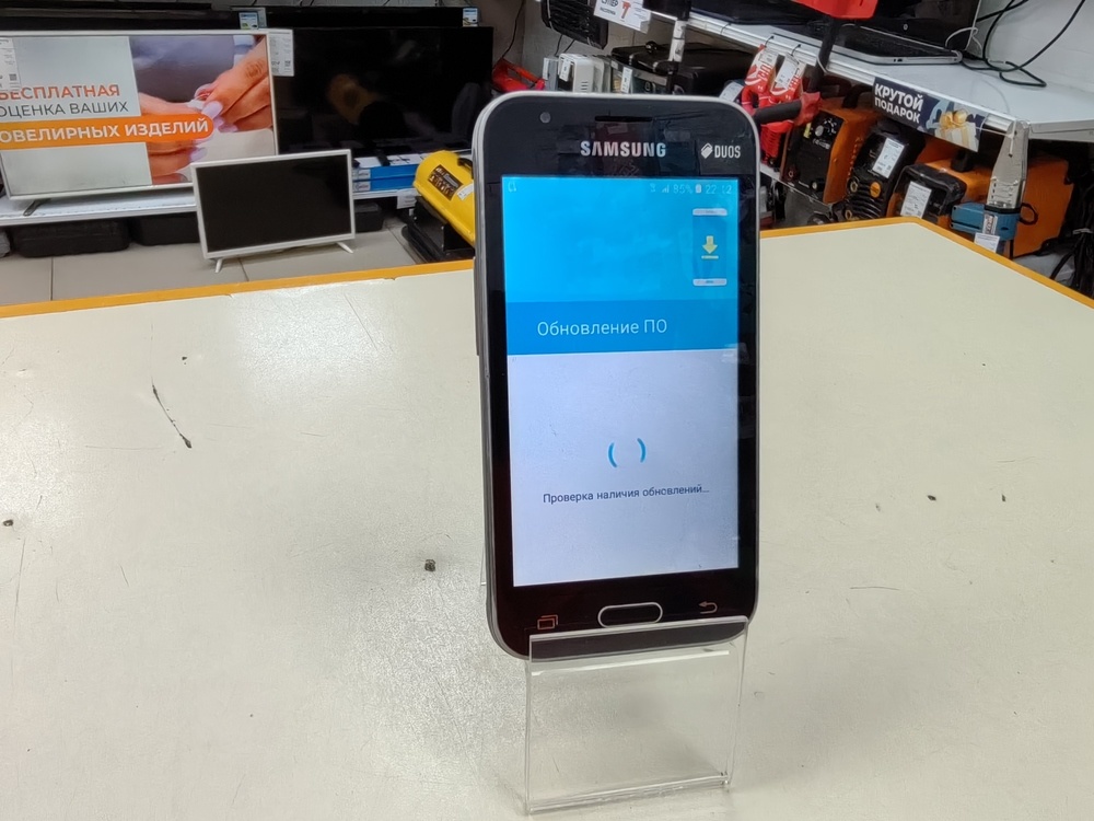 Смартфон Samsung Galaxy J1 Mini