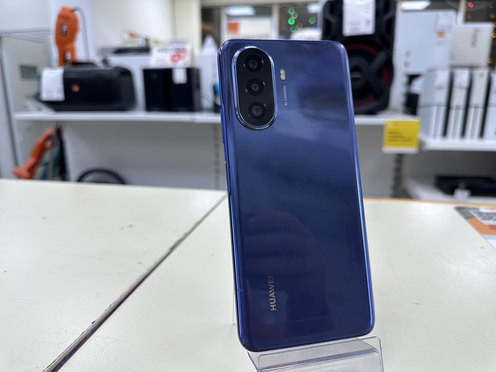 Смартфон Huawei Nova Y70 4/64 Gb