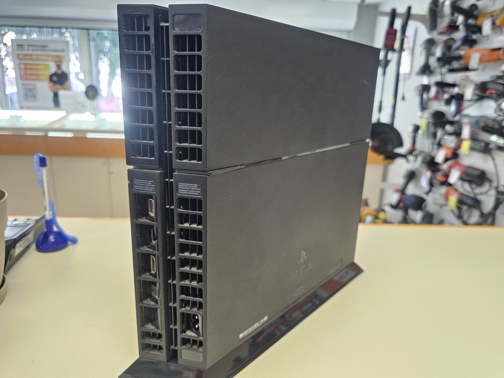 Игровая приставка PlayStation 4 FAT 500GB