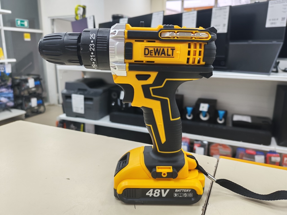 Шуруповерт Dewalt 18-25 n.m
