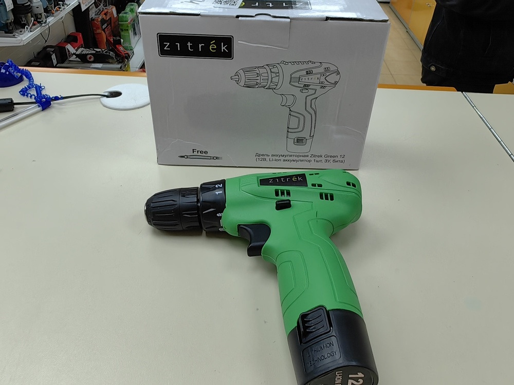 Шуруповерт Zitrek 12 li