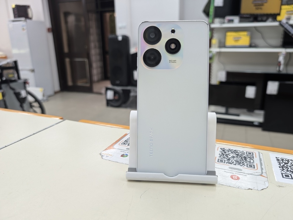 Смартфон Tecno Spark 10 Pro 8/128