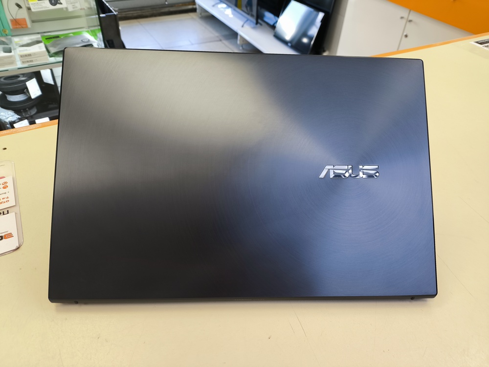 Ноутбук ASUS UX325E; i7-1165G7, Iris(R) Xe Graphics, 8 Гб, 512 GB, Нет