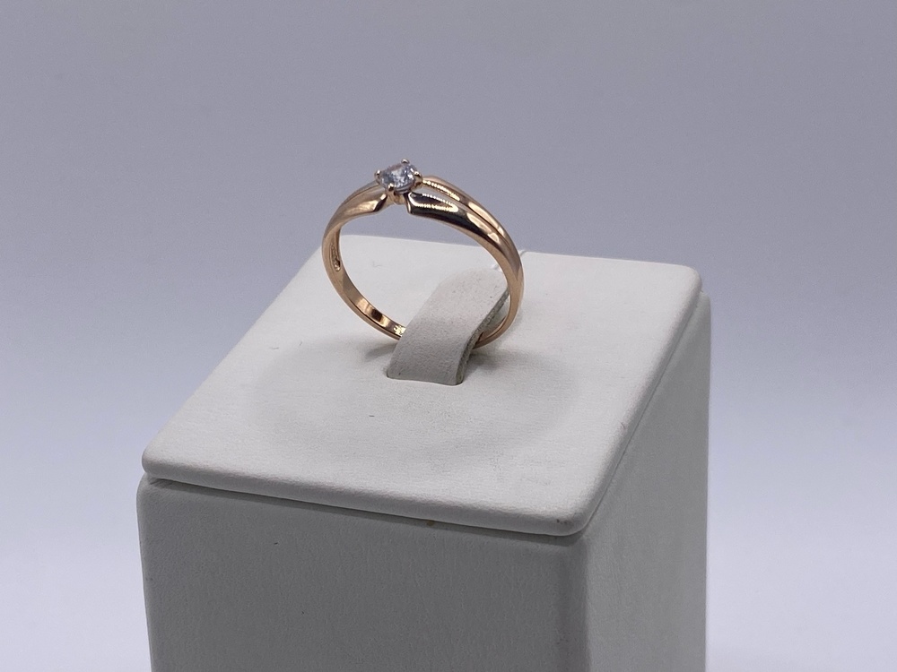 КОЛКМ585 КОЛЬЦО С КАМНЕМ (Au 585)