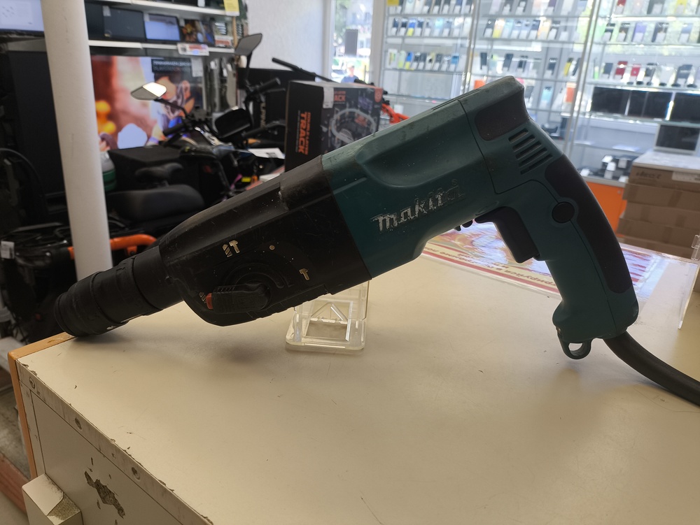 Перфоратор Makita HR2450FT