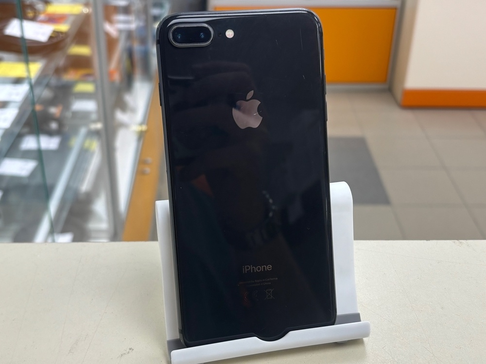 Смартфон Apple iPhone 8 Plus 64Gb