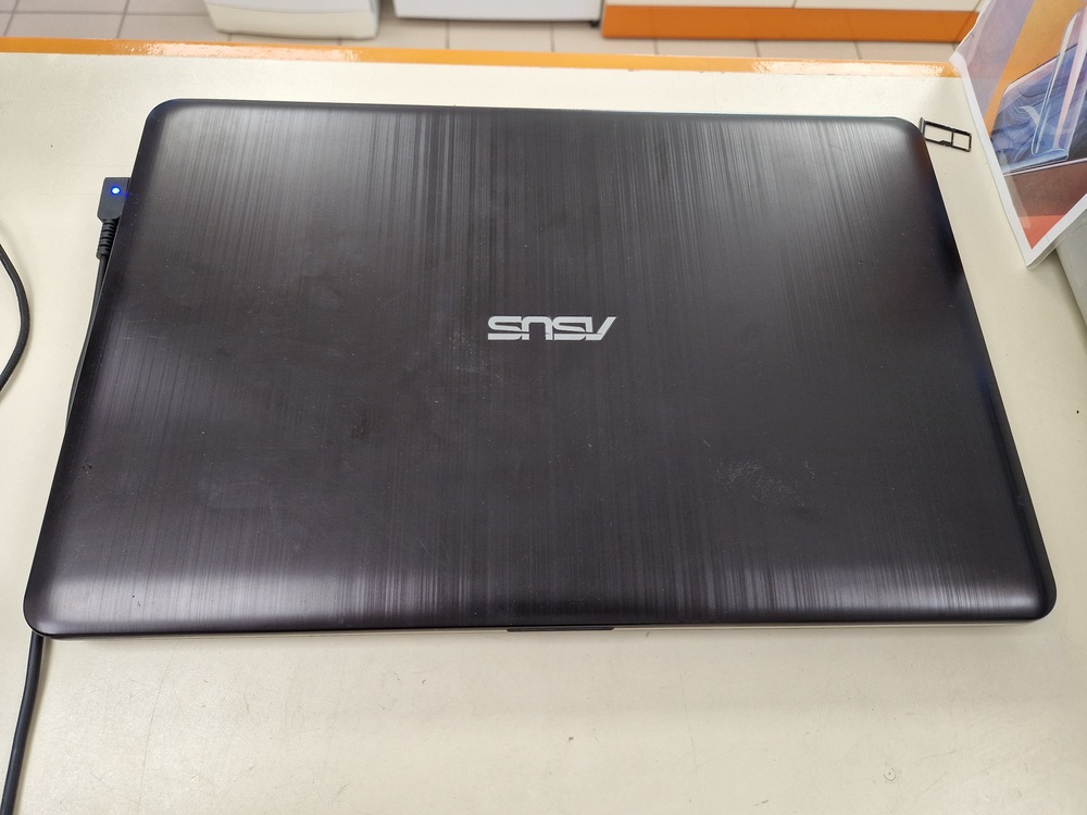 Ноутбук ASUS K540u; Core i3-7020U, GeForce MX110, 12 Гб, Нет, 1 Tb