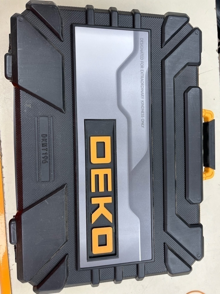 Набор инструментов Deko DKMT196