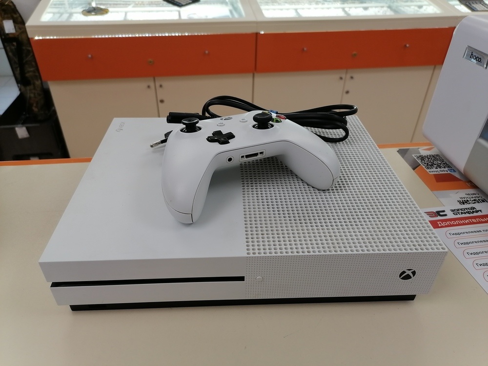 Игровая приставка Xbox One S 1TB