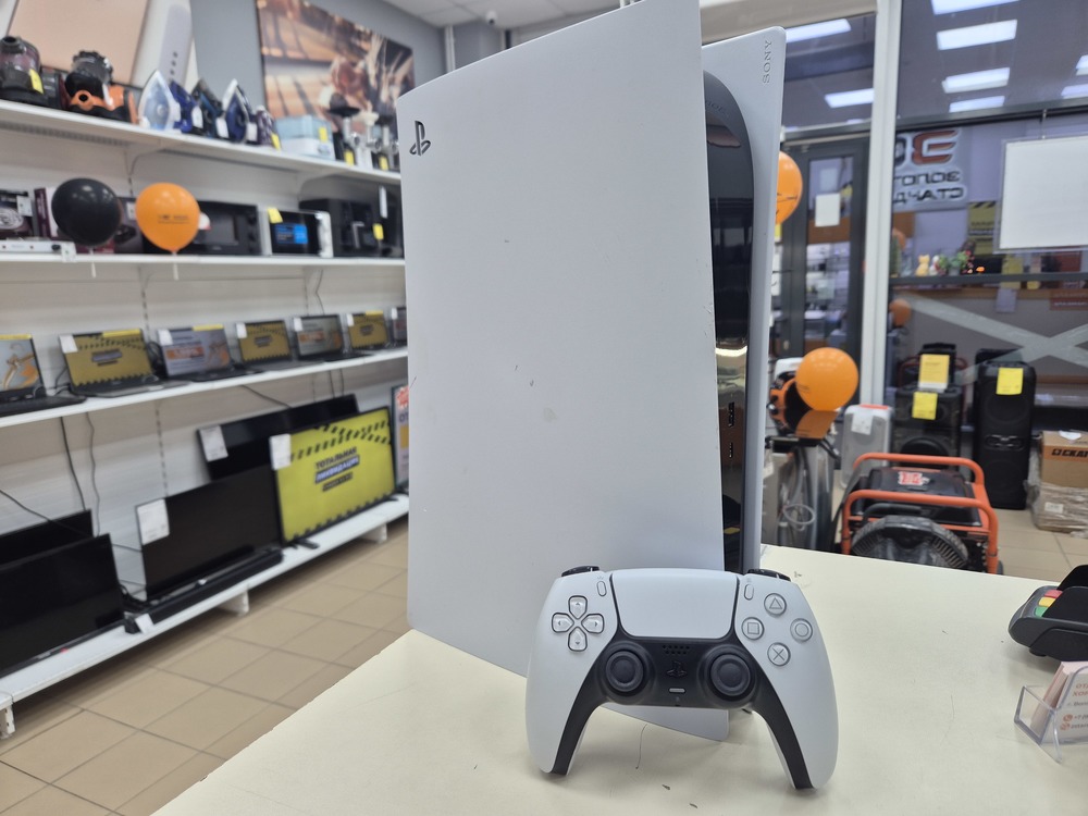 Игровая приставка PlayStation 5 825Gb (С дисководом)