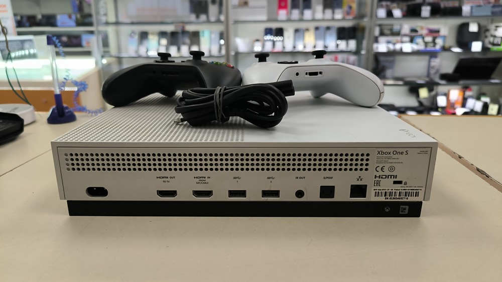 Игровая приставка Xbox One S 1TB