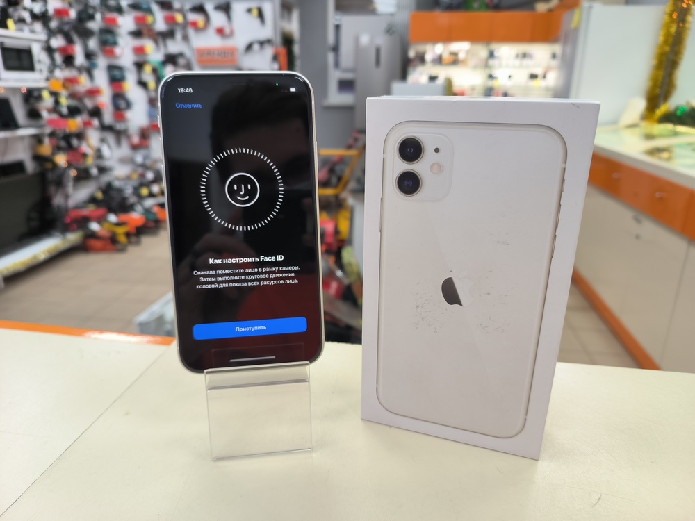 Смартфон Apple iPhone 11 64Gb
