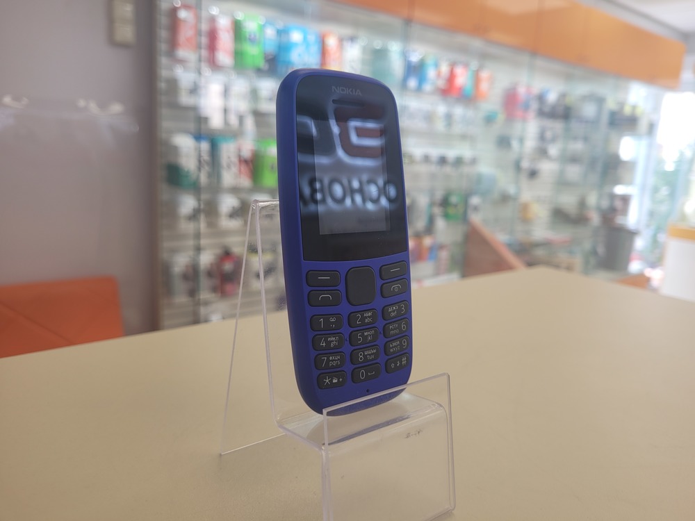Смартфон Nokia 670